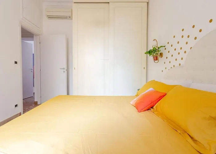 Funky 3br Flat, Scenic Tram To Colosseum 7 Stops * Roma
