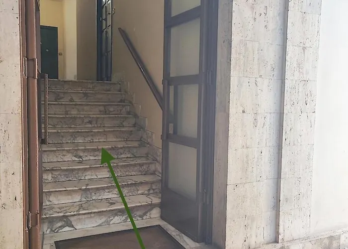 Funky 3br Flat, Scenic Tram To Colosseum 7 Stops Apartamento Roma