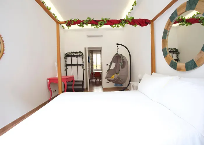Funky 3br Flat, Scenic Tram To Colosseum 7 Stops *